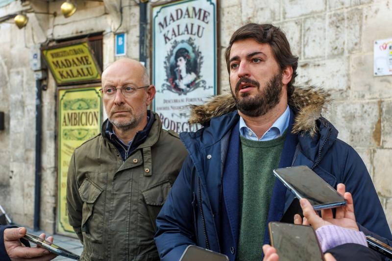 García-Gallardo en su atención a los medios.