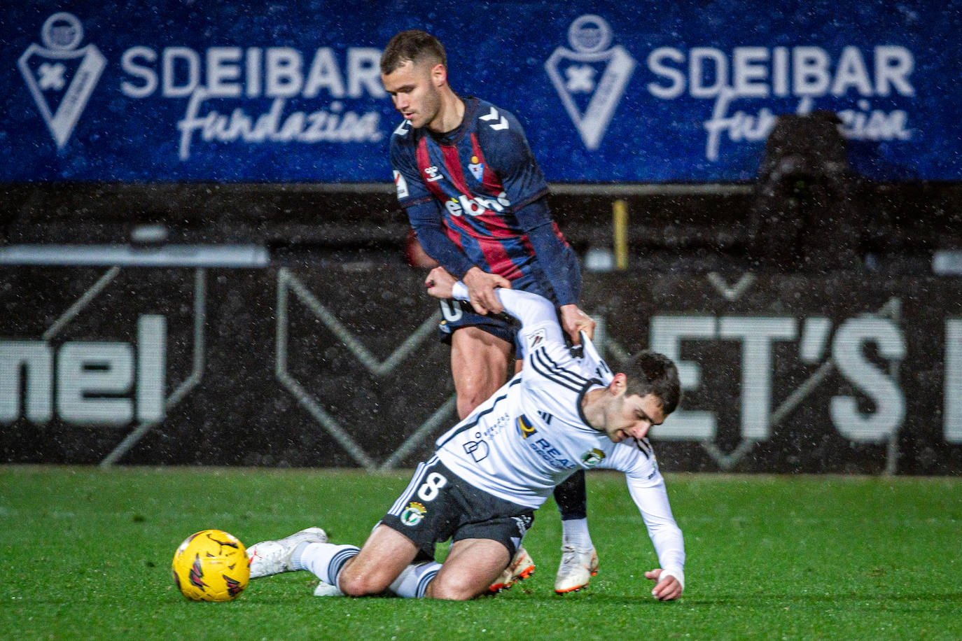 El partido SD Eibar - Burgos CF, en imágenes