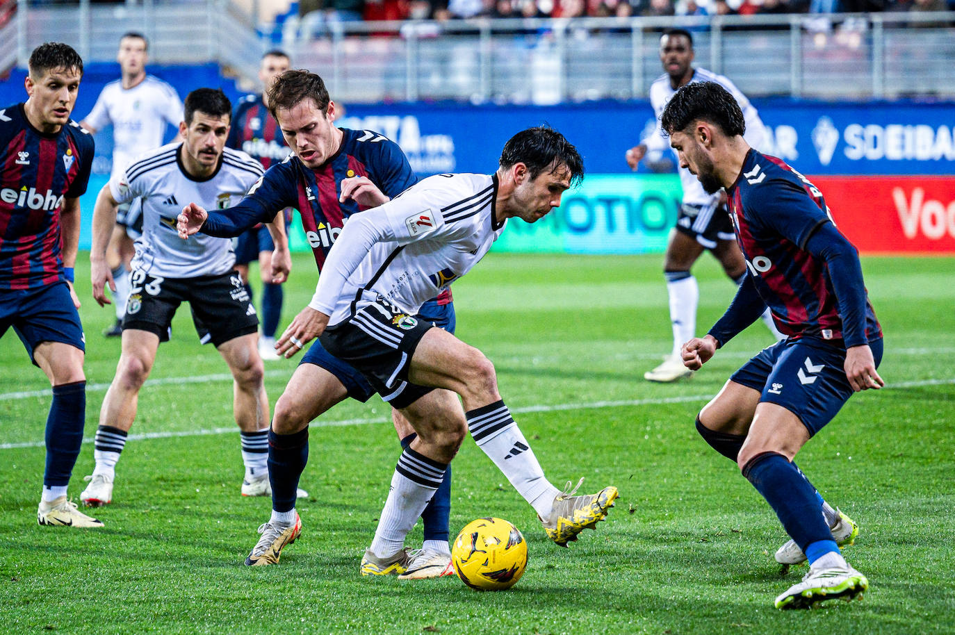 El partido SD Eibar - Burgos CF, en imágenes