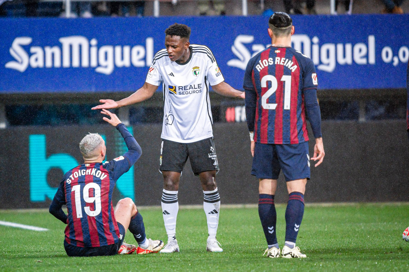 El partido SD Eibar - Burgos CF, en imágenes