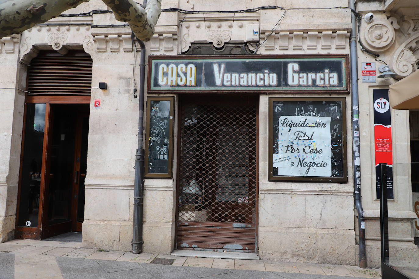 Ruta por los locales sucios y olvidados del centro de Burgos