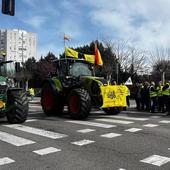 Una tractorada recorre Burgos reclamando que Junta y Gobierno les defiendan frente a Europa