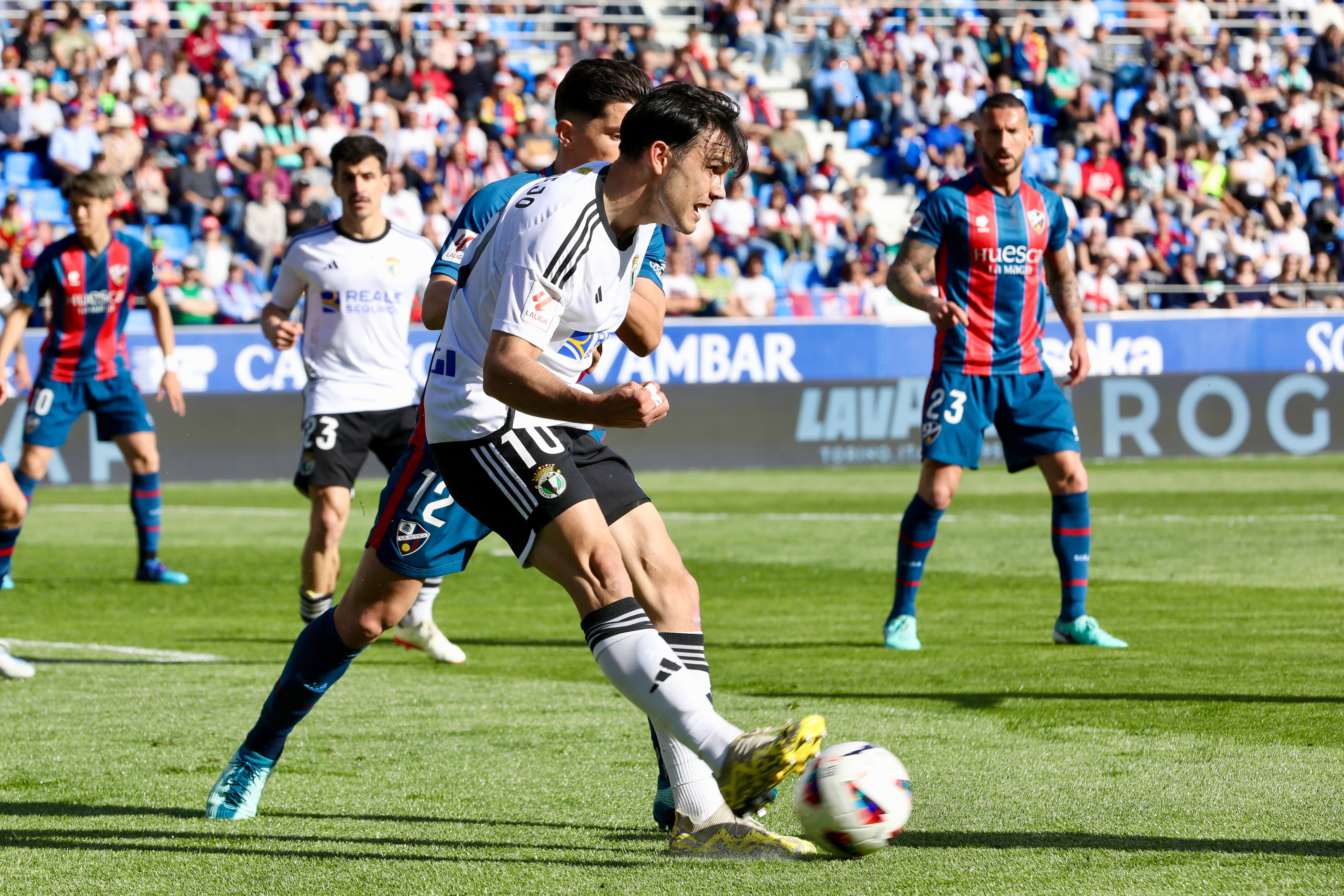 Así ha sido la derrota del Burgos CF ante la SD Huesca en imágenes