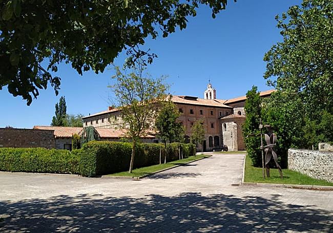 Convento de Santa María Bretonera.