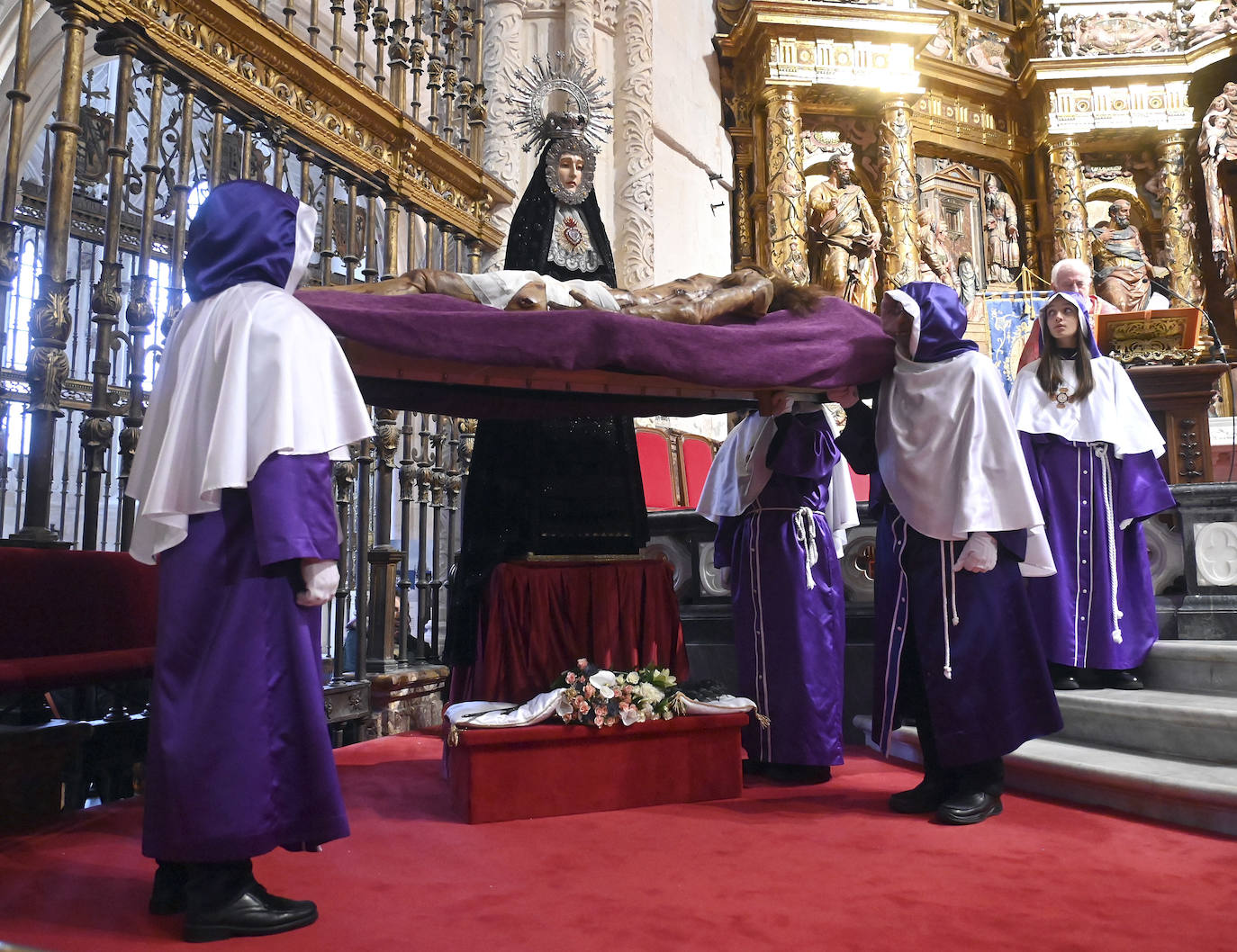 Así ha sido el Desenclavo dentro de la Catedral de Burgos