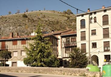 Las condiciones para alquilar el bar y las piscinas de un pueblo de Burgos