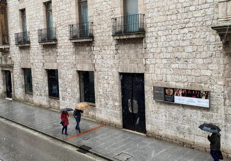 Nieve en la calle Santander de Burgos