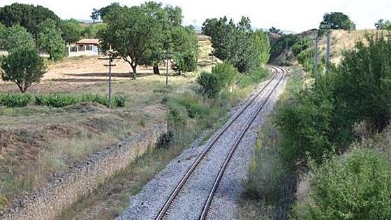 Peña recuerda al PP que cuando han gobernado «nunca» ha habido presupuesto para el tren directo