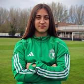 Claudia Barrios: «Jugar en la Sub-16 ha sido una experiencia única»