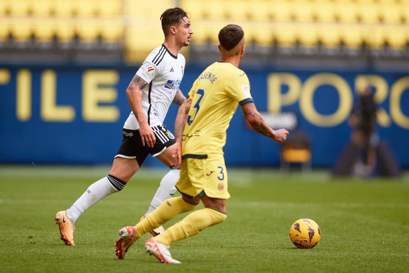 La derrota del Burgos CF ante el Villarreal B, en imágenes