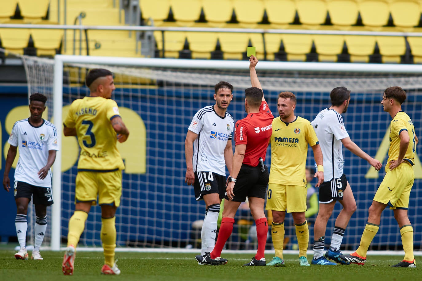 La derrota del Burgos CF ante el Villarreal B, en imágenes