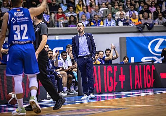 Lolo Encinas en el último partido en el Coliseum.