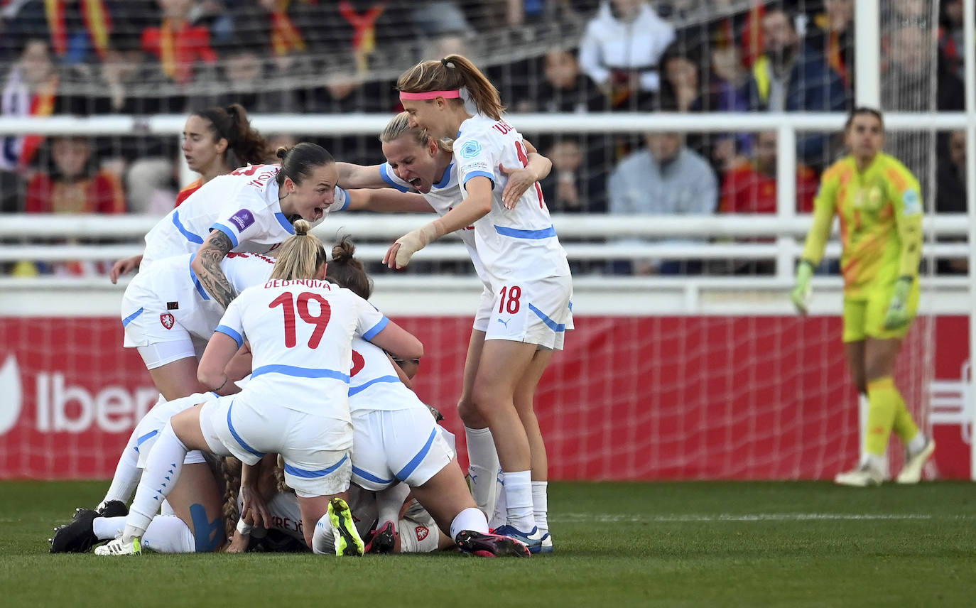 El partido de la Roja en Burgos, en imágenes