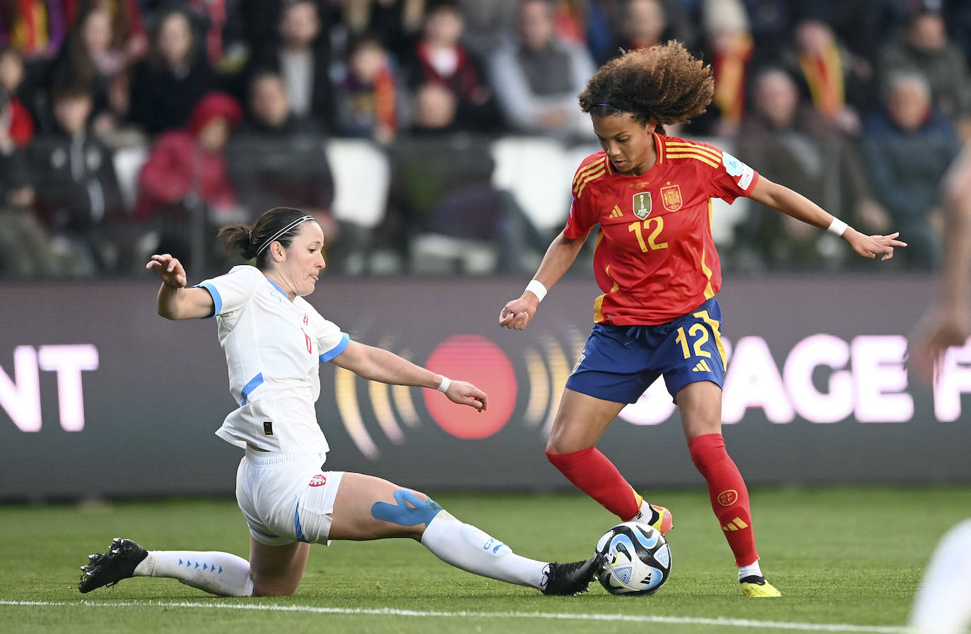 El partido de la Roja en Burgos, en imágenes