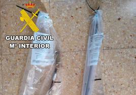 Bastones intervenidos por la Guardia Civil.