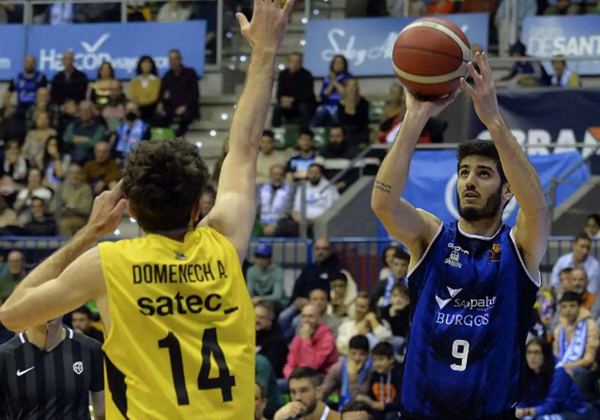 Barrera, en el encuentro frente al Alimerka Oviedo de la temporada pasada.