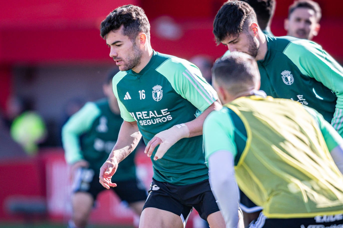 El Mirandés se lleva el derbi de Burgos