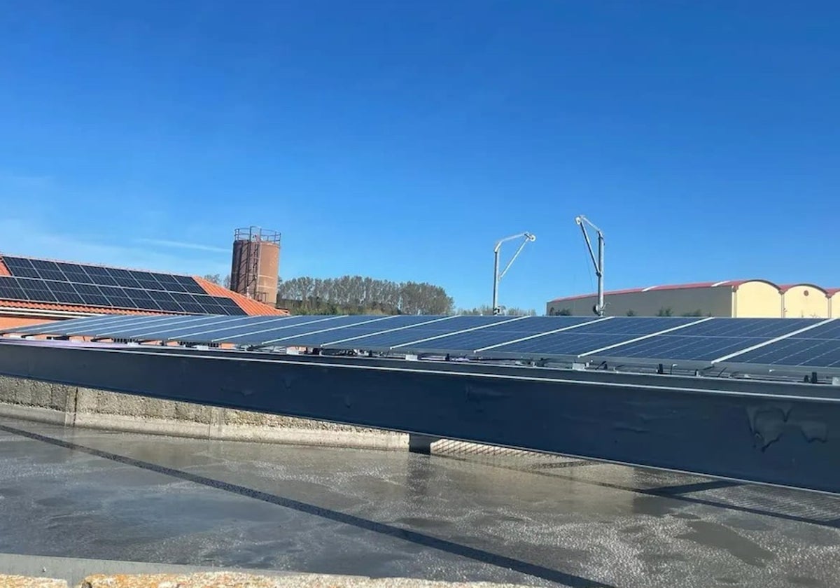 Placas fotovoltaicas en la Depuradora de Briviesca.