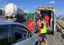 Imagen de los dos camiones tras la colisión.