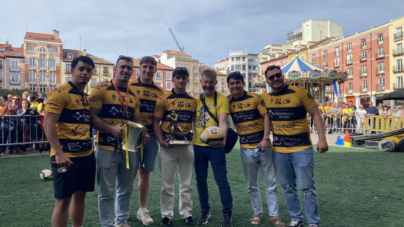 La celebración de la Copa del Rey del Aparejadores en Burgos, en imágenes