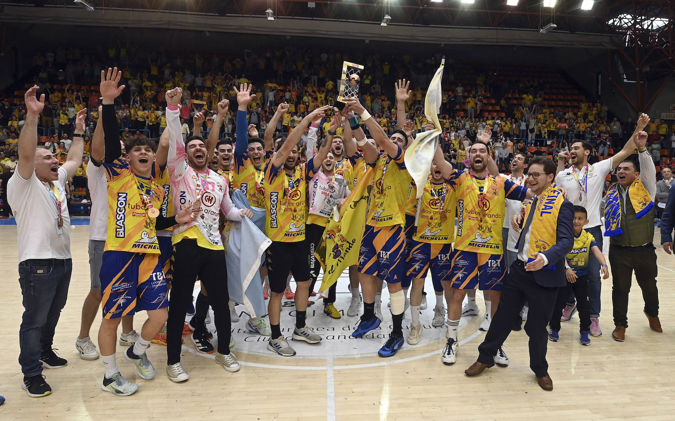 La final por el ascenso a Asobal, en imágenes