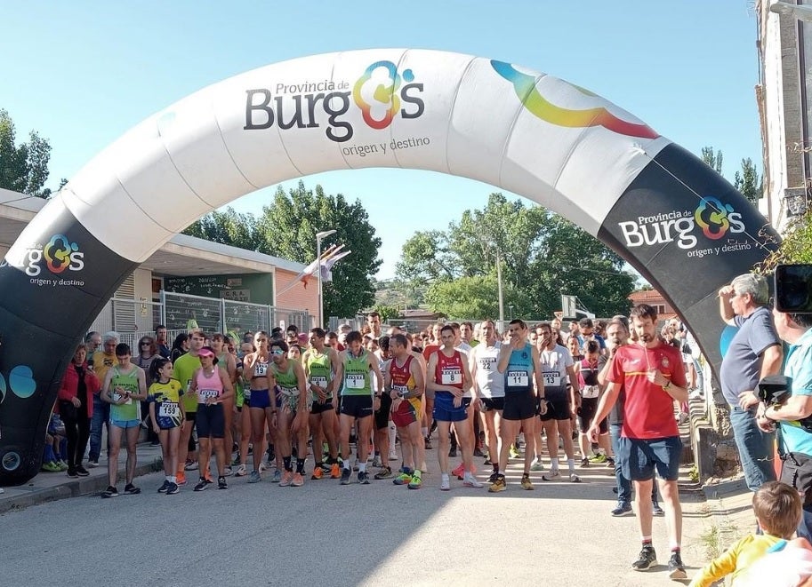 Más de 150 corredores disputan la III 'Carrera entre bodegas' de Sotillo de la Ribera