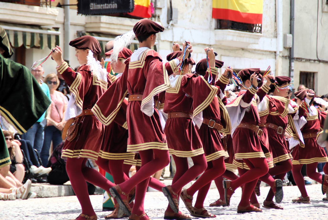 Así ha sido la procesión del Curpillos en el barrio de Las Huelgas