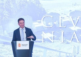 Borja Suárez, presidente de la Diputación de Burgos, en la presentación del programa Clunia Cultural 2024.