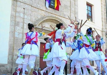 Baños de Valdearados acoge el II Festival de Danzas de Paloteo