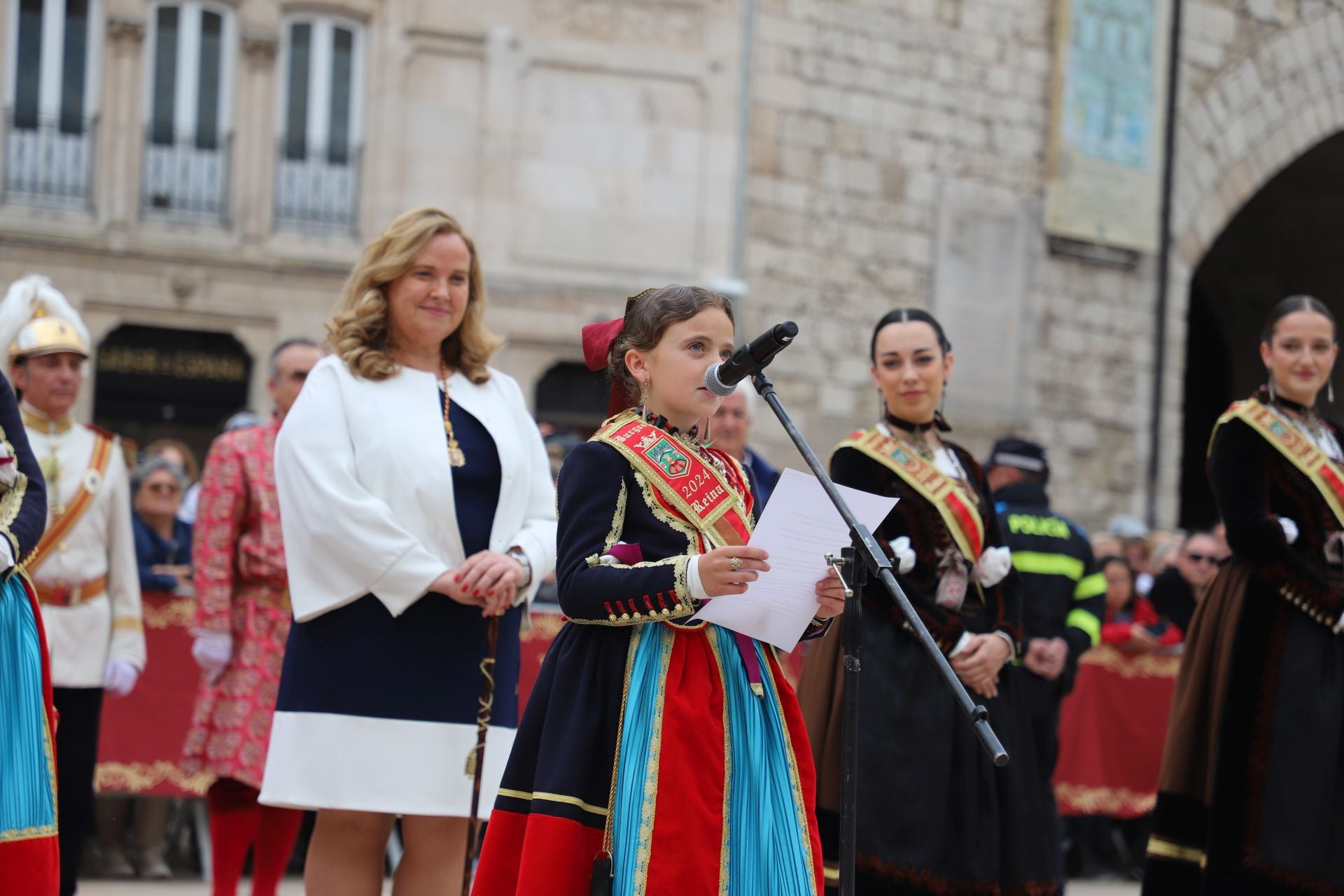 Así ha sido la Ofrenda Floral de los Sampedros en Burgos