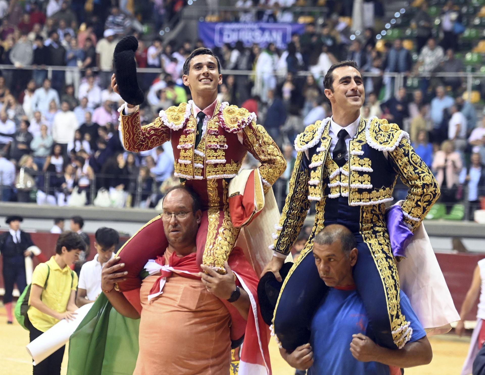 Algunas de las imágenes de la primera corrida de toros de los Sampedros