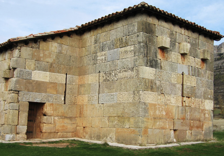 Ermita de Quintanilla que fue usada hasta 1927 como corral de animales.