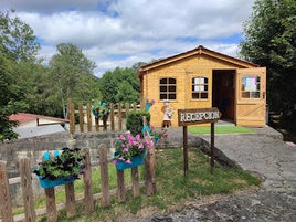 Instalaciones del camping 'La Isla' en Villalázara