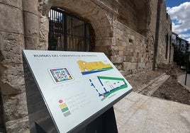 Un panel informa al visitante a través de un QR y la ubicaicón.