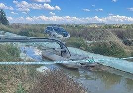 La Guardia Civil de Burgos se ha personado en el lugar después de que un vecino llamara alertando de la presencia de un cadáver.