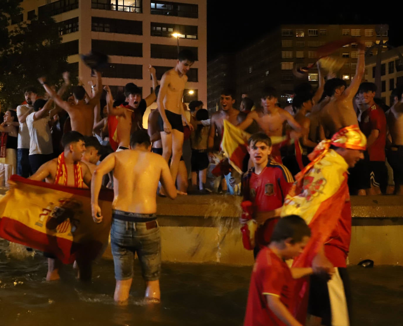 La celebración burgalesa de la victoria de España en la Eurocopa, en imágenes