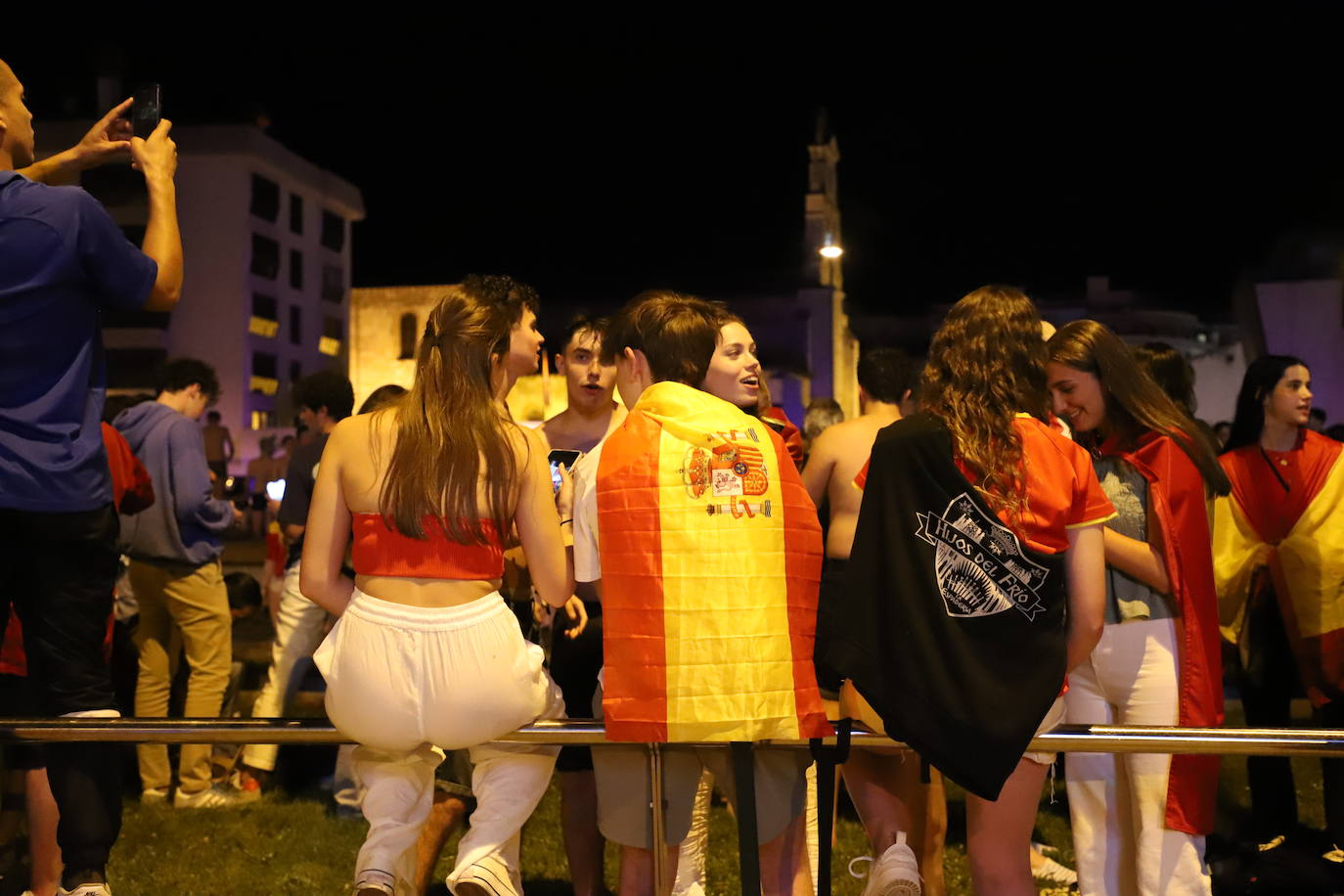 La celebración burgalesa de la victoria de España en la Eurocopa, en imágenes