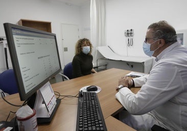 Menos pacientes esperan una consulta externa en Burgos, pero sufren más demora