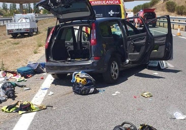 Tres heridos en un aparatoso accidente entre un turismo y un camión en Padilla de Abajo