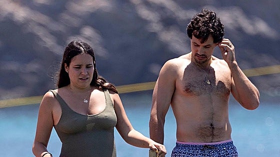 Carolina Monje y Álex Lopera disfrutan de sus primeras vacaciones como 'marido y mujer'