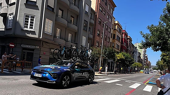 La escapada de la Vuelta a Burgos sorprende en Miranda de Ebro