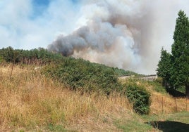 Incendio de Monterrubio de la Demanda, en Burgos, durante la tarde del jueves.