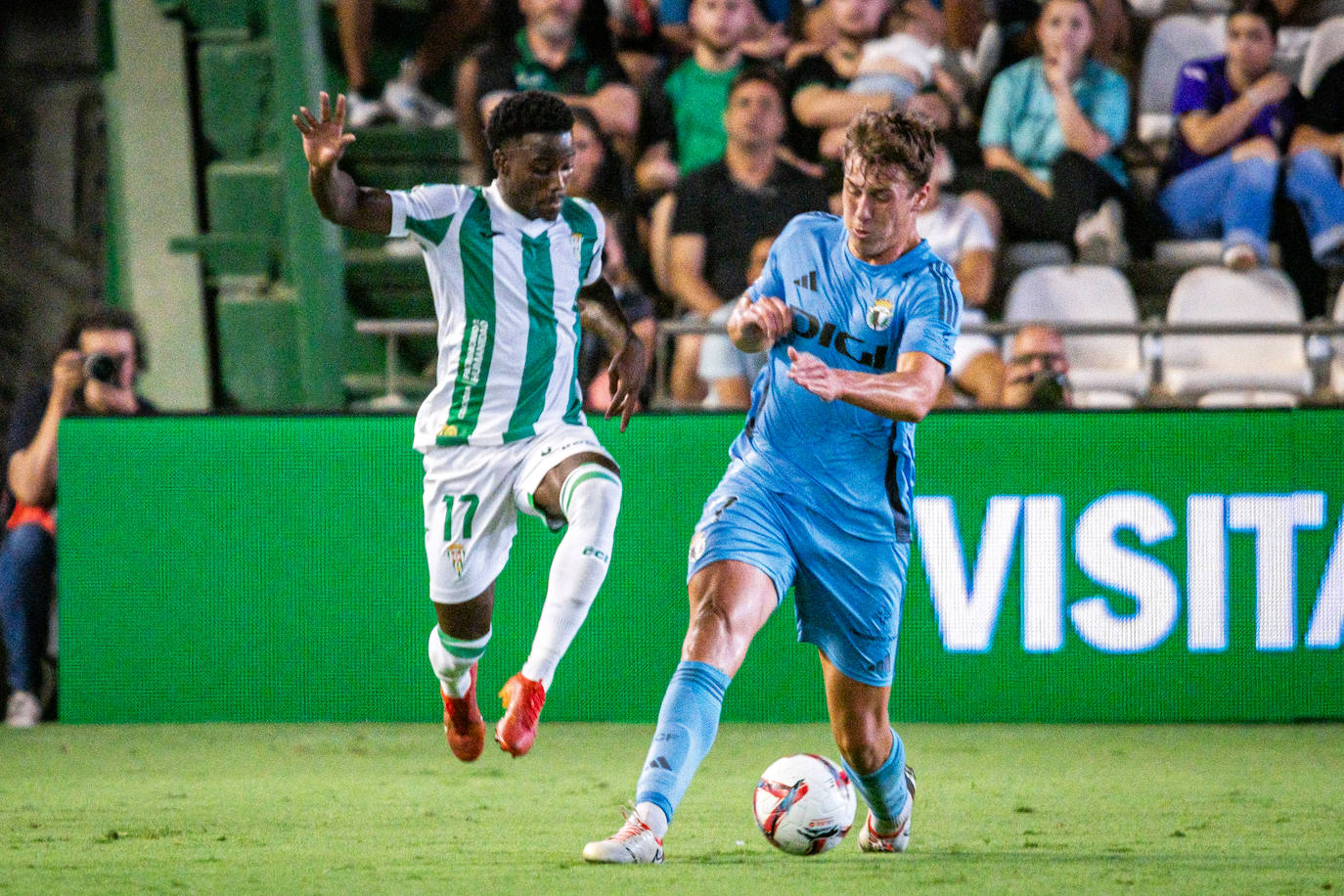 El partido entre el Córdoba CF y el Burgos CF, en imágenes