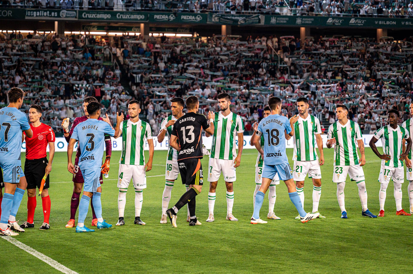 El partido entre el Córdoba CF y el Burgos CF, en imágenes