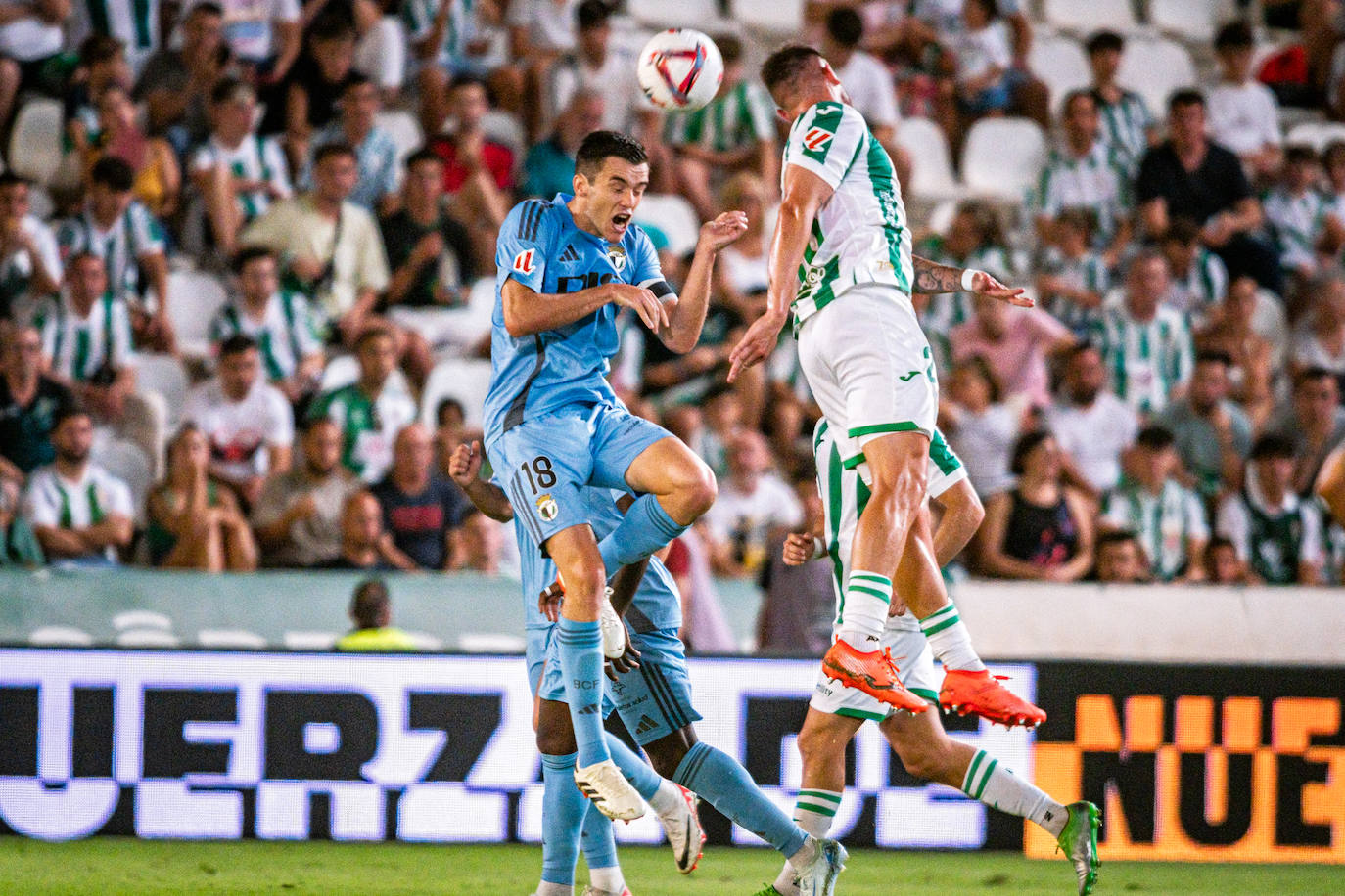 El partido entre el Córdoba CF y el Burgos CF, en imágenes