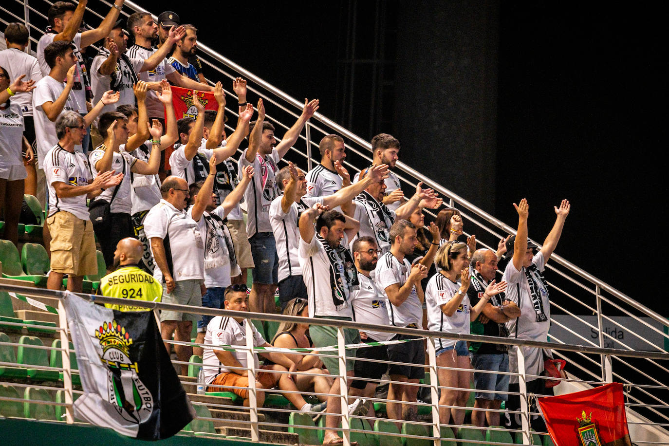 El partido entre el Córdoba CF y el Burgos CF, en imágenes