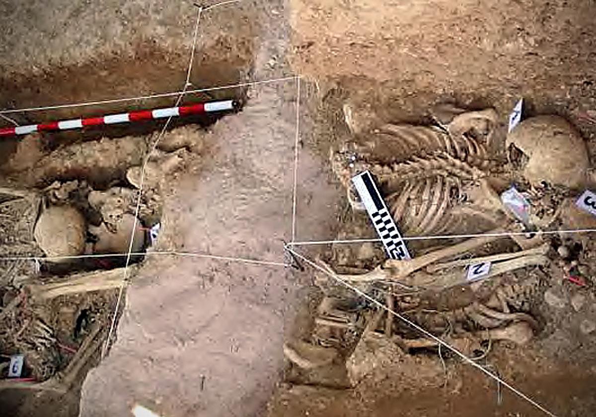 Imagen principal - Fosa de La Paredeja en Ibeas de Juarros. 