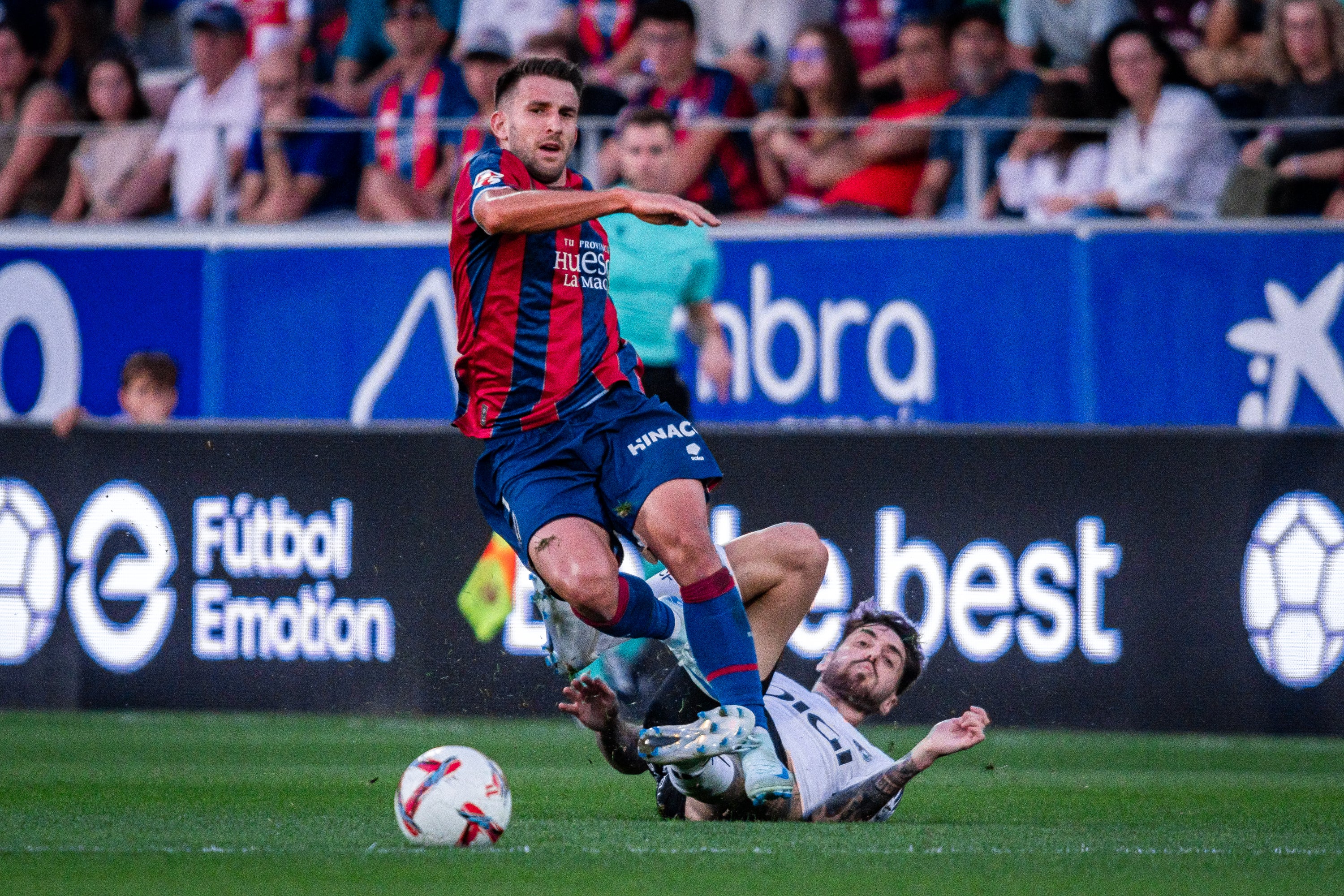 Así ha sido, en imágenes, la victoria del Burgos CF en Huesca