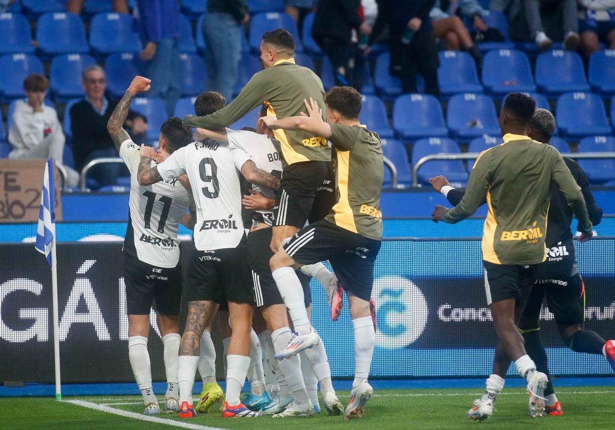 Así ha sido el partido en Riazor entre el Deportivo y el Burgos