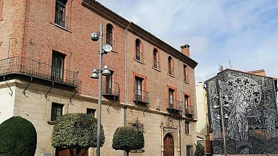 Personas con discapacidad intelectual acercarán los monumentos de Burgos a los visitantes